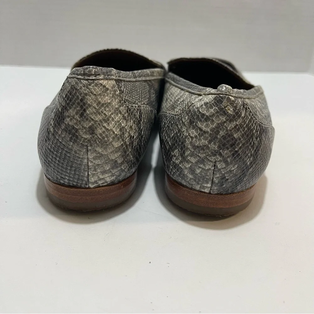 14th‎ & Union Gray Snakeskin Loafers